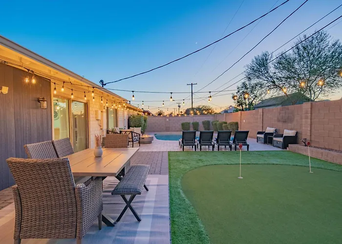 Spacious 4bd With Pool And Putting Near Old Town Holiday home *